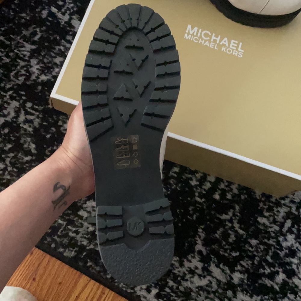 ❤️Michael Kors White Leather Combat Boots Retail $225 New!! - Picture 6 of 8